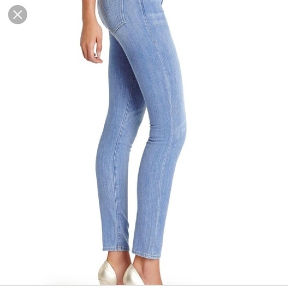 Guess by Marciano Denim - 💥Last reduction Marciano  skinny jeans. Excellent